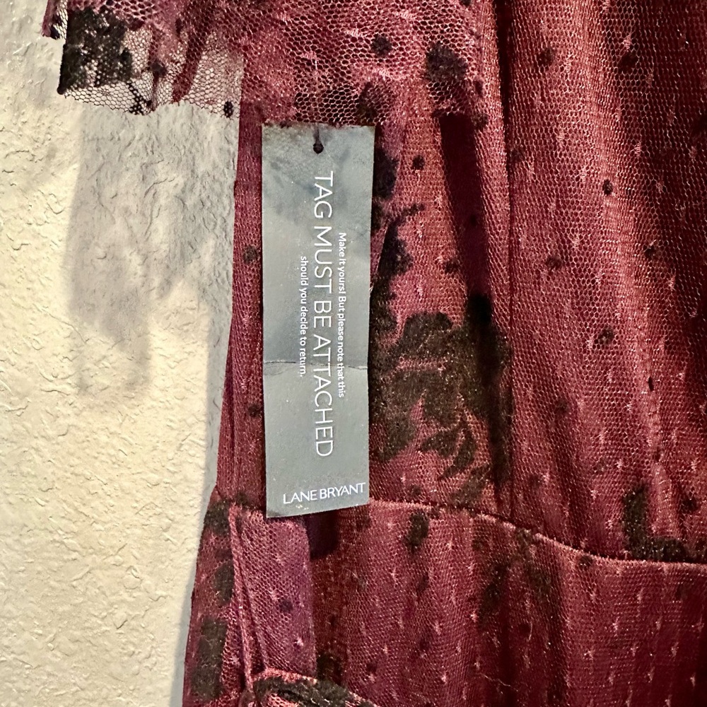 Gorgeous burgundy and black lace long dress. Lane Bryant. Size 16 - Picture 5 of 7